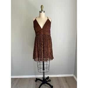 Lulus NWT Make Your Acquaintance Gold Bronze Metallic V Neck Dress Large Mesh‎